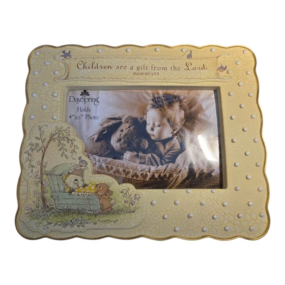 NWOT DaySpring Yellow Decorative Photo Frame - Picture 1 of 7